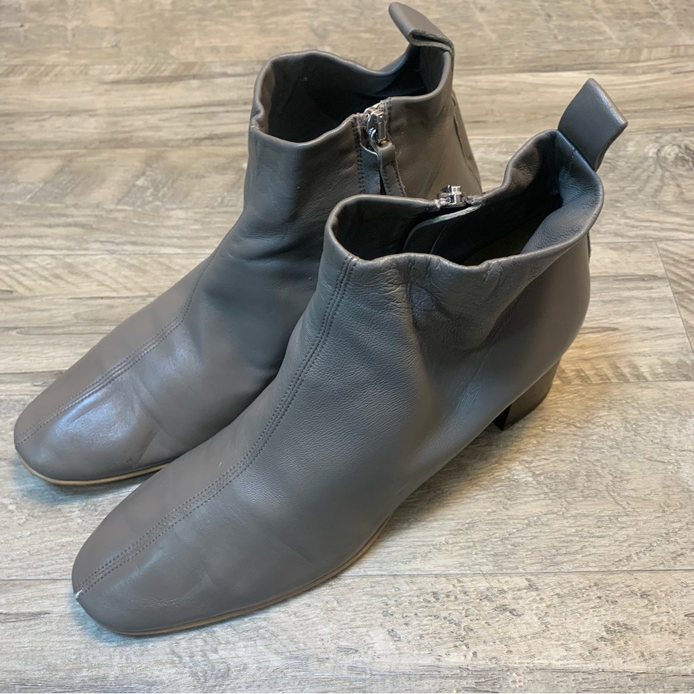 Everlane The Day Boots Leather Block Heel - Picture 14 of 14
